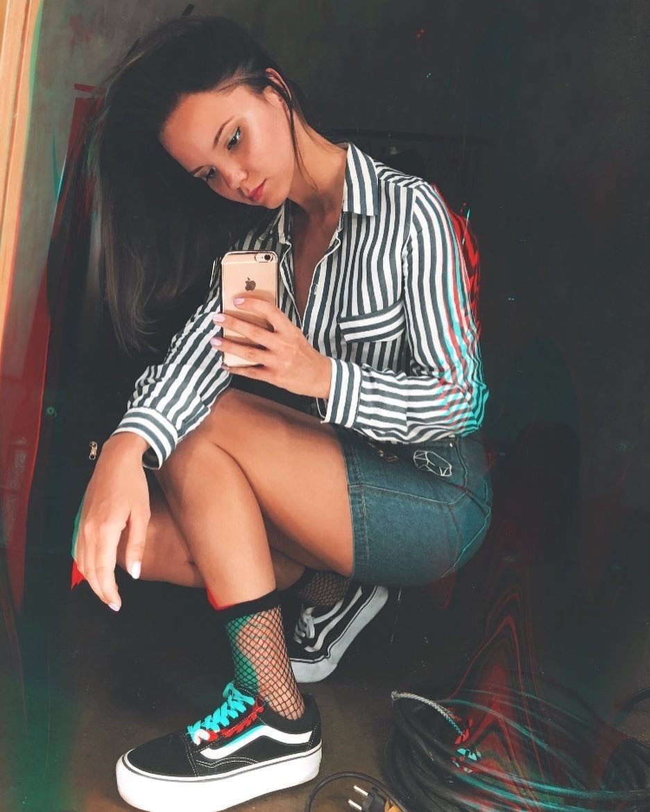 Знакомьтесь! Это та самая "нежный редактор", которой все хотят "вДудь"