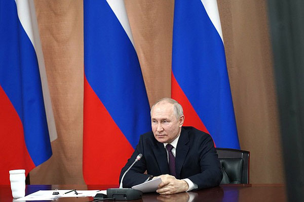 «Справедливая Россия» предложила выдвинуть Путина на президентские выборы в 2024 году