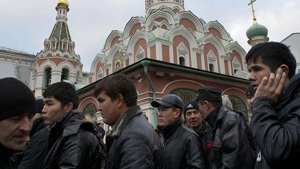 Мигранты из Киргизии перевели из России на родину 433 млн долларов