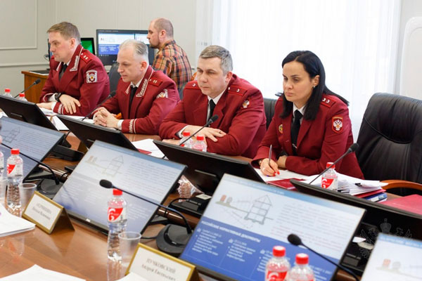 «Неизвестный вирус с температурой до 39 градусов!» - Роспотребнадзор начал проверку сообщений о заболевании в России | Роспотребнадзор взял на контроль сообщения о новом вирусе в России