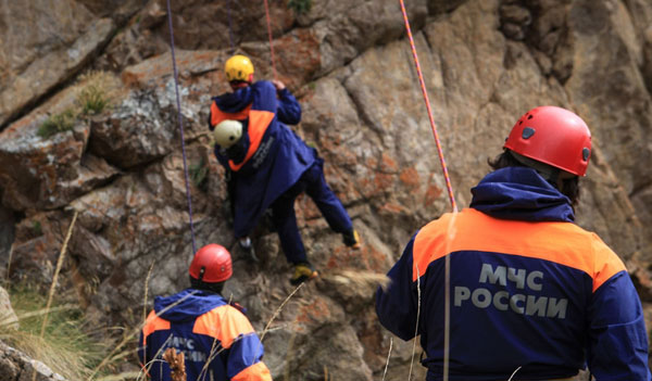 На Эльбрусе нашли тело 52-летнего альпиниста из Москвы, сорвавшегося со склона | На Эльбрусе нашли мёртвым москвича, которого искали более 16 часов