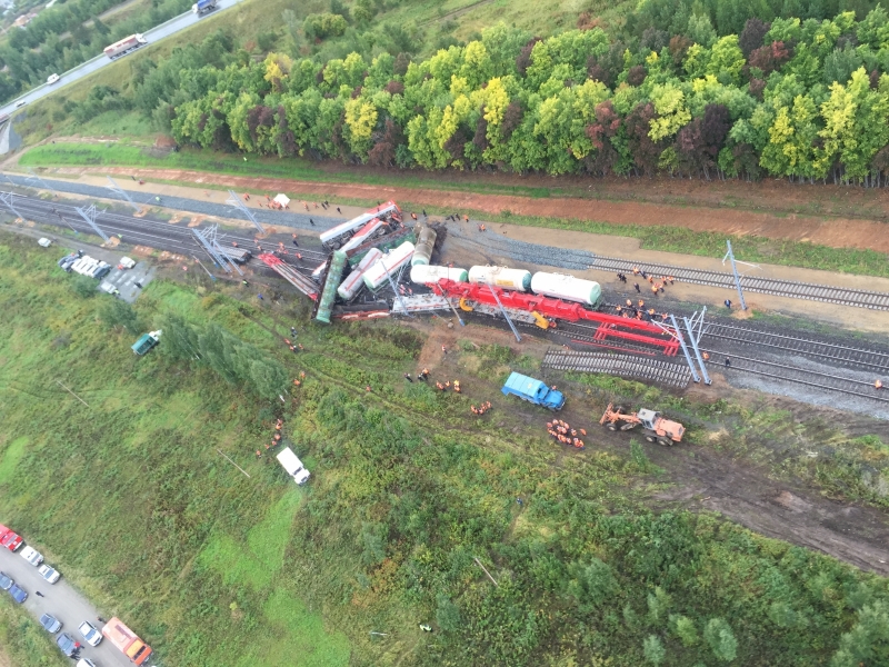 В Свердловской области из-за крушения поезда перекрыли трассу Р-351