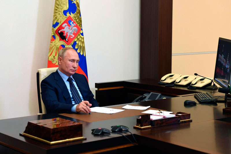 Путин подписал закон об обязанности росгвардейцев представляться