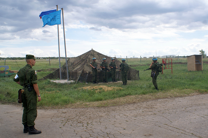 Участники учения «Нерушимое братство-2015» прошли курс обучения по международному гуманитарному праву