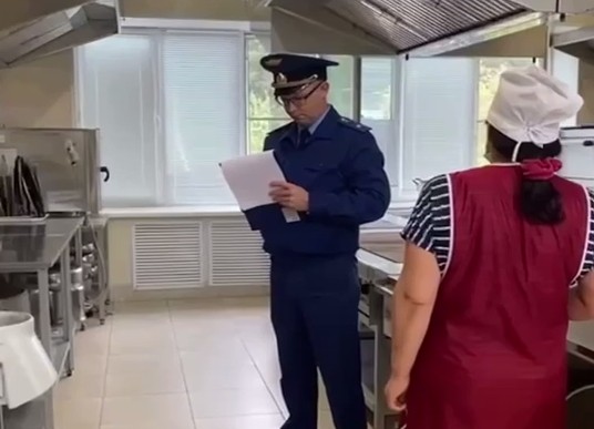 В детском лагере Башкортостана отравились 25 человек: в больницу попали 22 ребенка и трое вожатых | В лагере «Патриот» в Башкортостане произошло массовое отравление детей