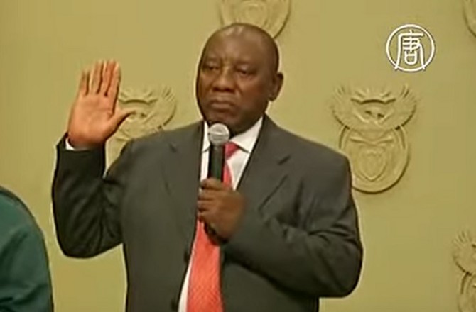 Президент ЮАР пообещал выйти из Международного уголовного суда