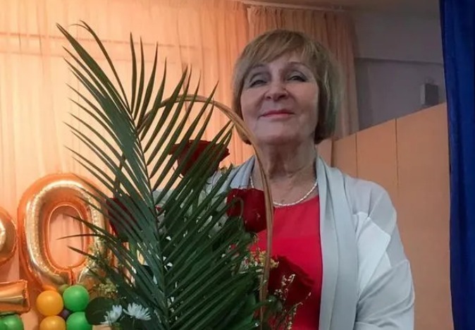 Директор гимназии, где педагог уволилась из-за стихов, назвала Хармса любимым писателем