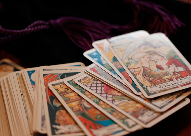 В Российской академии наук призвали объявить Таро лженаукой