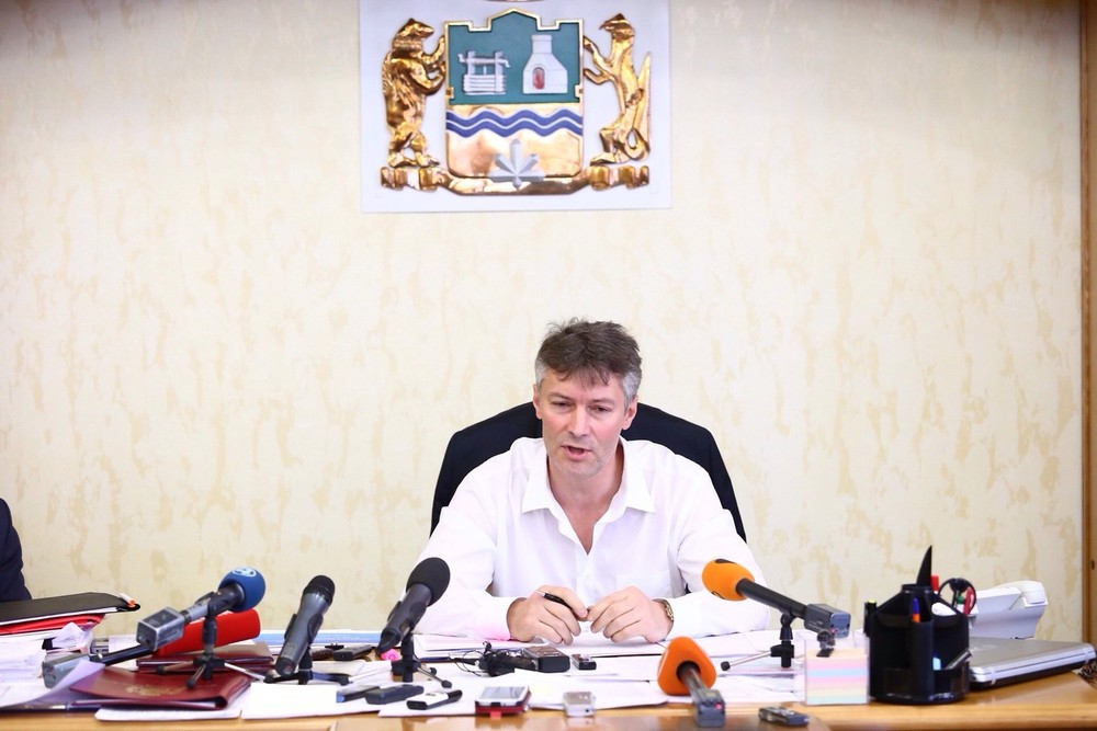 Евгению Ройзману* вручили обвинительное заключение