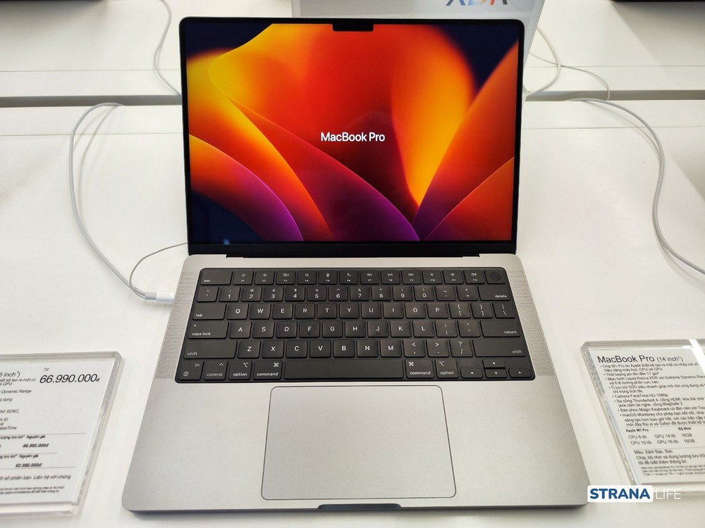 В РФ приостановлено гарантийное обслуживание MacBook и iPad