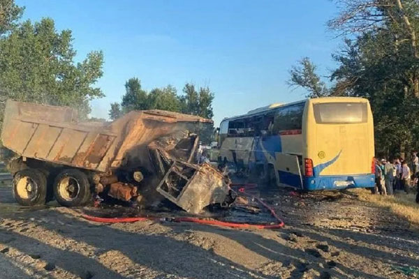 В России в автокатастрофе с пассажирским автобусом жертвами слали 9 человек