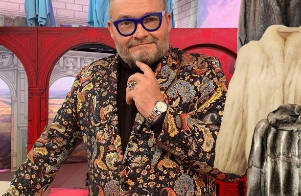 61-летний гуру моды Александр Васильев похвастался отношениями сразу с тремя известными женщинами