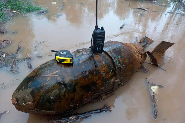 Взрывотехники екатеринбургского ОМОН обследовали фугасную авиабомбу
