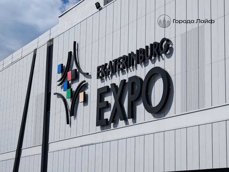 Госкорпорация Ростех представила инновационный комплекс AВРОРА-V для повышения безопасности на дорогах | Ростех презентует на «Иннопроме» «умные» пешеходные переходы, снижающие риск ДТП 