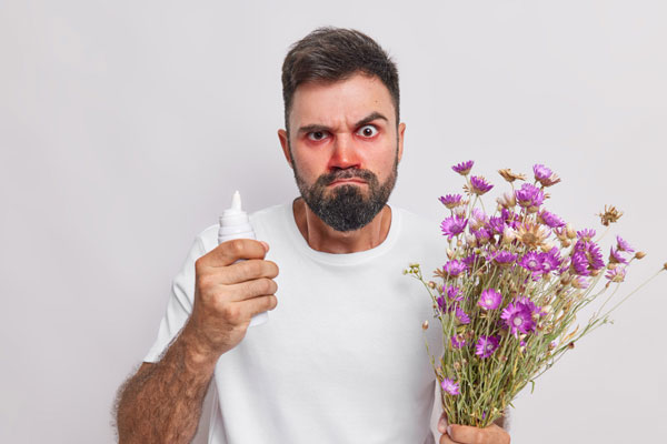 Эпидемиолог Костинов: алкоголь может усилить реакцию при поллинозе | Аллергия на алкоголь и поллиноз: эпидемиолог рассказал об опасности