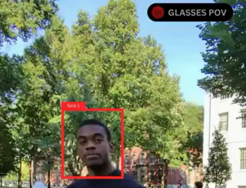 "Умные" очки: студенты Гарварда создали киберустройство, сканирующее человека | Студенты из Гарварда создали "умные" очки, определяющие личность человека