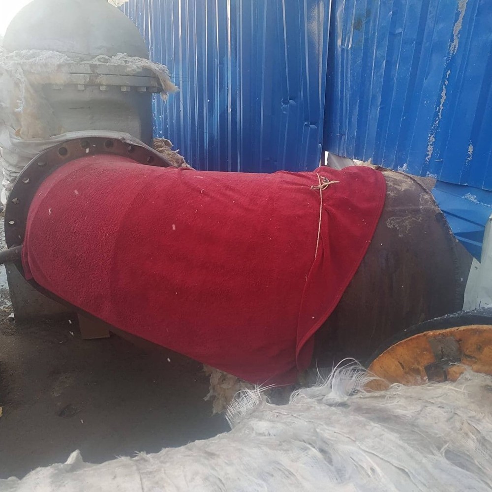 В Петербурге теплотрассу вместо ремонта завернули в «махровое полотенце»