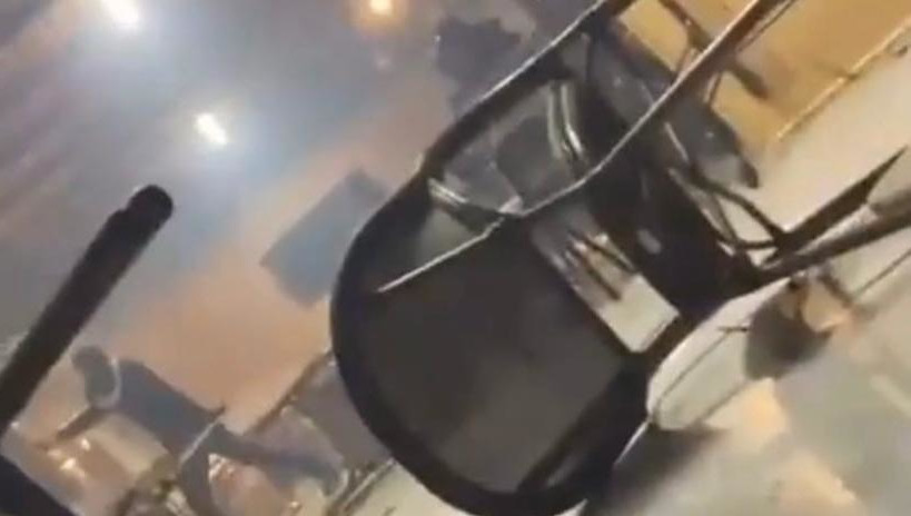 Новый теракт в Израиле: мужчина открыл стрельбу в кафе, четыре человека ранены