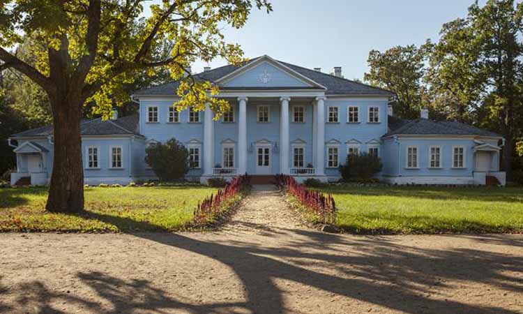 Проект «Мы родом из России» откроет первый восстановленный объект