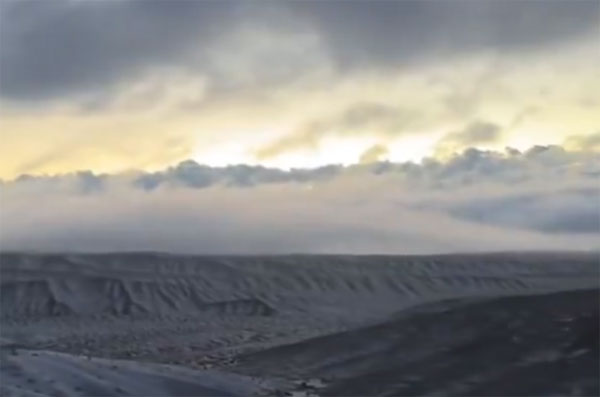 Снегопад в самой сухой пустыне мира попал на видео | Чилийская пустыня Атакама покрылась снегом впервые за десять лет