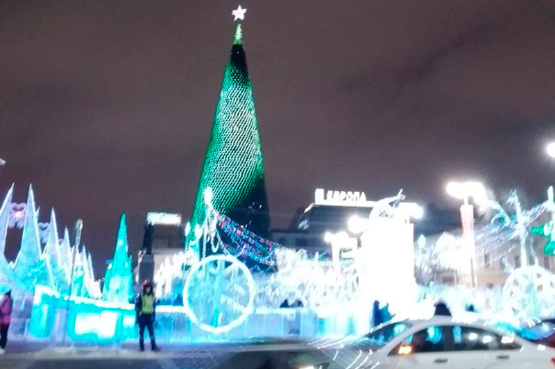 Почему жители Екатеринбурга раскритиковали Ледовый городок-2020