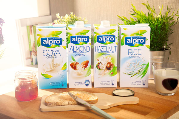 Danone остановила поставки брендов Evian и Alpro в Россию