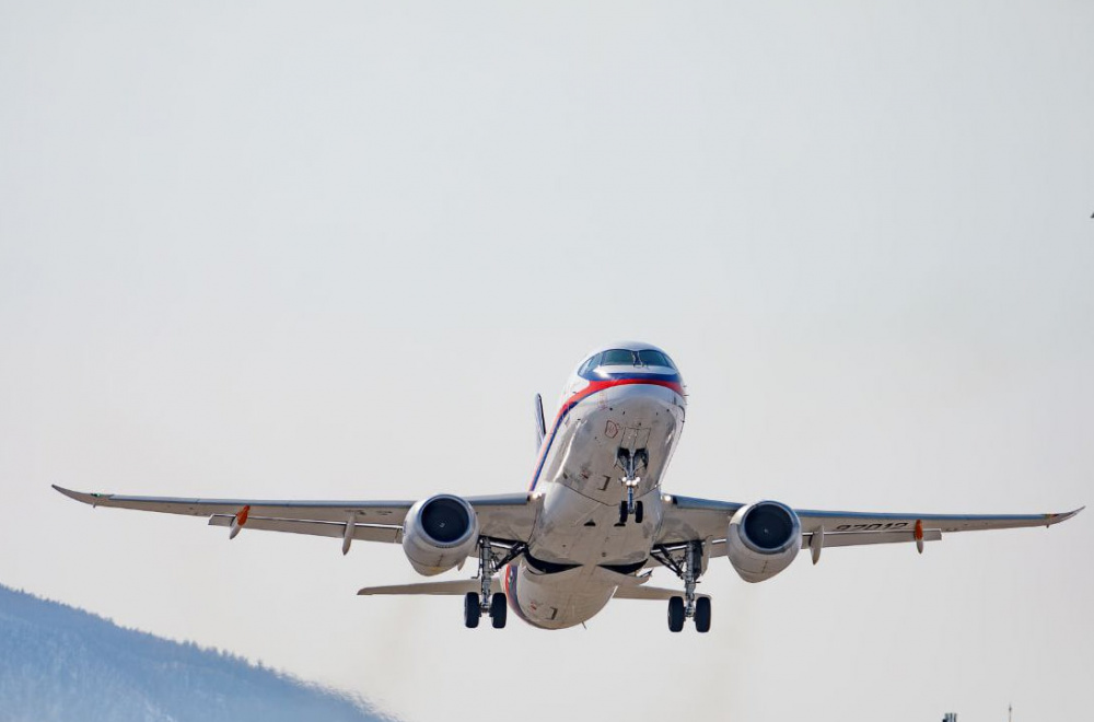 Появились первые кадры полета Superjet с российскими двигателями. Видео | "Ростех" показал первые кадры полета нового Superjet