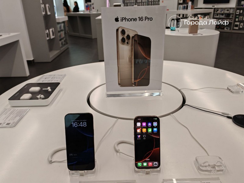 В России с 1 сентября новые iPhone станут «некачественными»: все из-за новых правил установки RuStore | Все смартфоны в России теперь обязаны поддерживать RuStore