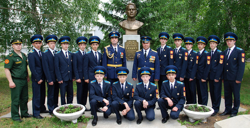 Президентские кадеты освоили беспилотники «Форпост» в ходе общевойсковой практики в Челябинской области