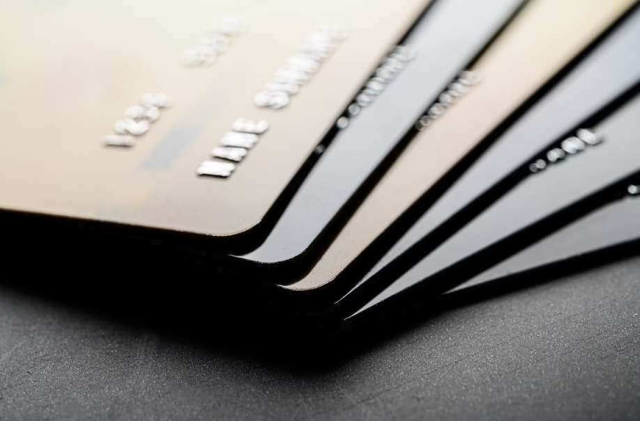 Банки Кубы начали принимать карты «Мир»