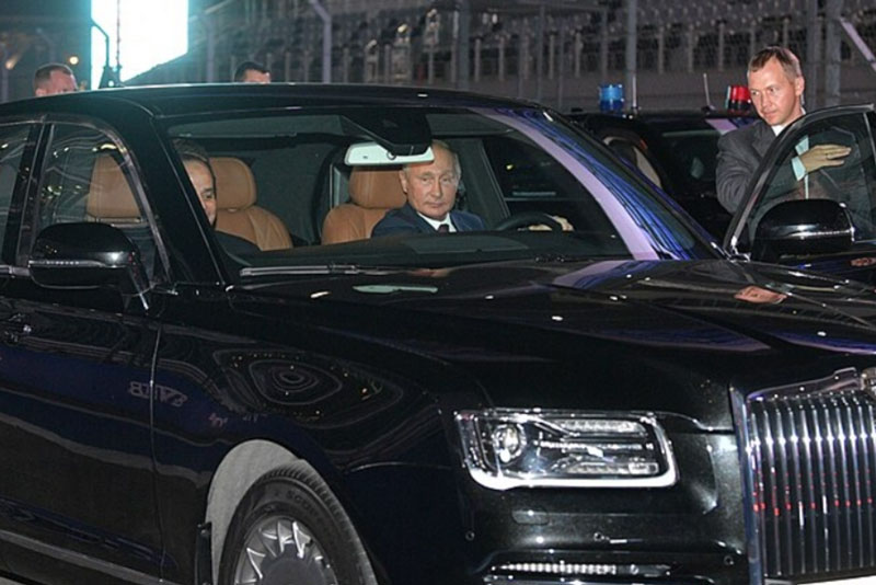 В Сети появились первые кадры с Aurus, на котором Путин поедет на инаугурацию | Появились первые кадры обновлённого Aurus для инаугурации Путина
