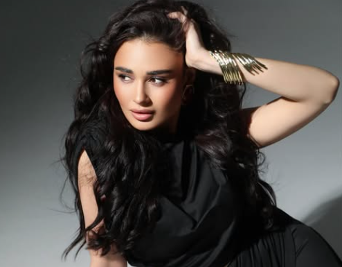 Медведь напал на певицу Гульназ Асаеву и ее коллег во время пикника | На башкирскую певицу напал медведь во время пикника