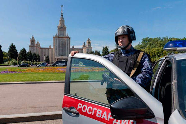 Генерал армии Виктор Золотов поздравил личный состав и ветеранов вневедомственной охраны Росгвардии с юбилеем образования службы