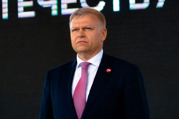 «На хрена мне Пермь»: пермский вице-премьер уволился после скандала с сыном | Пермский вице-премьер Алексей Дёмкин уволился из-за сбежавшего на Бали сына