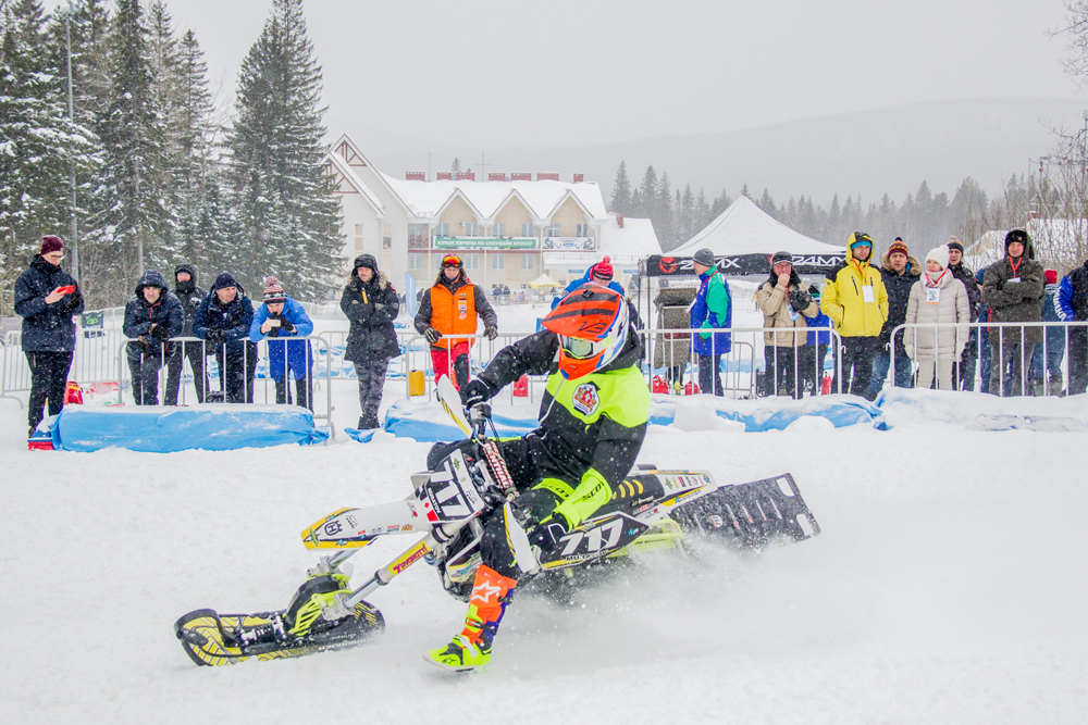 Еще одна победа на сноубайках!