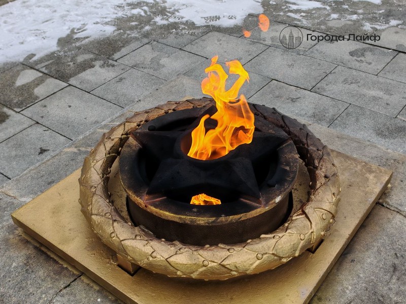 «Мужчина сгорел заживо рядом с Вечным огнем в Рязани»: расследование трагической смерти | В Рязани у Вечного огня заживо сгорел человек