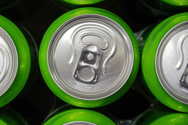 Рекламу энергетиков обяжут предупреждать о вреде здоровью | "Известия": в рекламе энергетиков начнут предупреждать о вреде здоровью