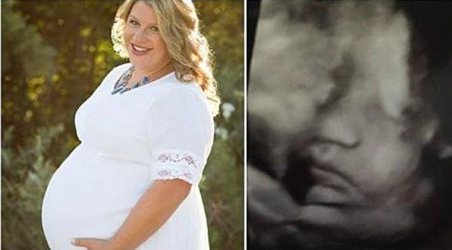 Жена сказала мужу, что беременна, на его похоронах