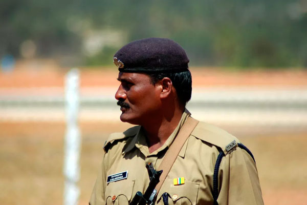 Родители продали дочь, чтобы оплатить лечение старшего ребенка