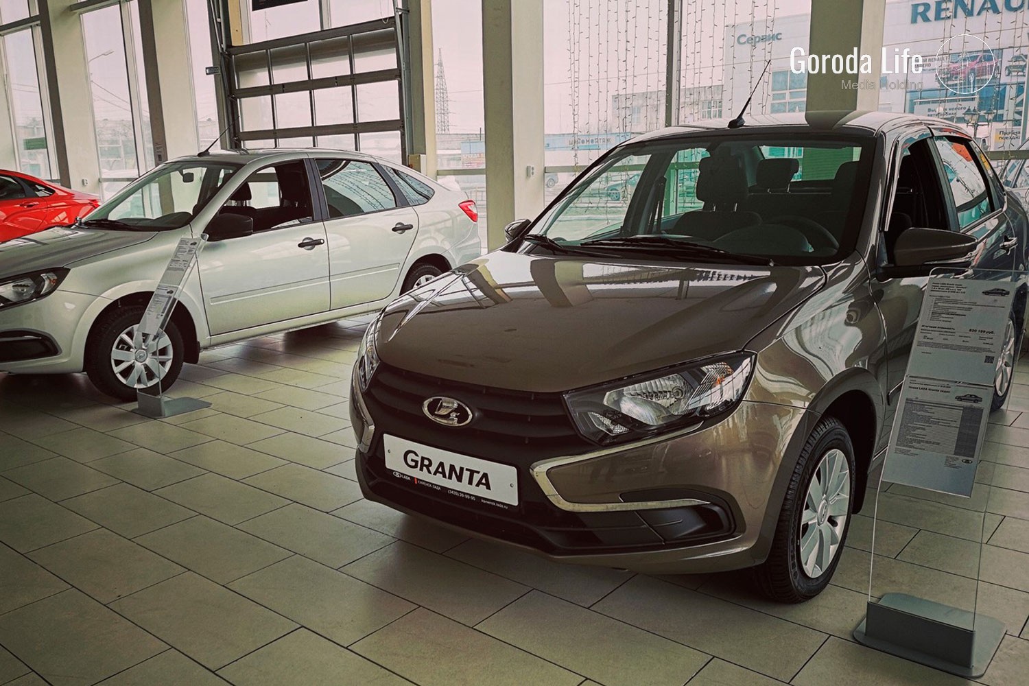 Одновременно пересадить чиновников на российские авто не получится — эксперт