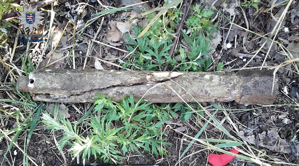 В Германии ребенок принес в детский сад зажигательную бомбу времен Второй мировой войны