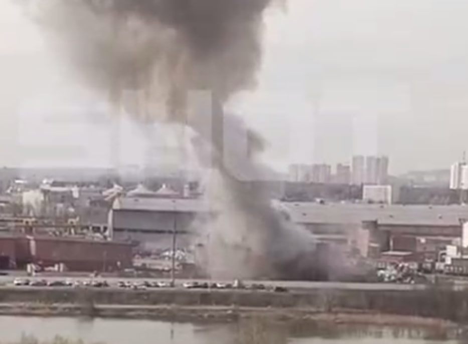 Облако пыли на заводе в Некрасовке приняли за взрыв: в МЧС опровергли слухи | Представители «Вторалюминпродукт» опровергли взрыв на заводе