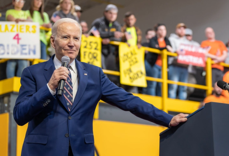 Байден обещал, что налогоплательщики США не понесут потерь из-за краха двух банков