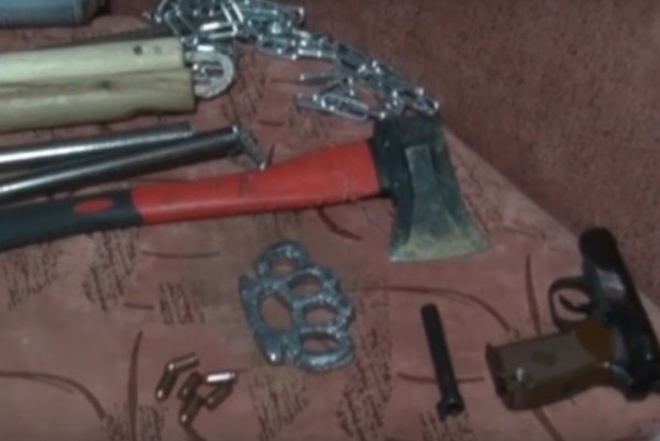 В компьютере задержанных волжских подростков нашли расценки за диверсии | Задержанные под Вологдой 17-летние подростки готовили крупные теракты