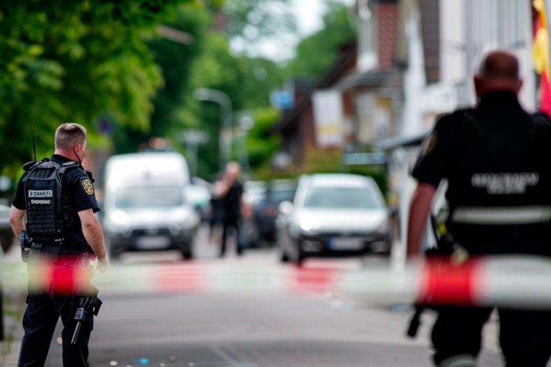 В Испании мигранты избили 70-летнего пенсионера: после инцидента на улицах вспыхнули массовые беспорядки | В испанском Торре-Пачеко после избиения пенсионера вспыхнули массовые беспорядки