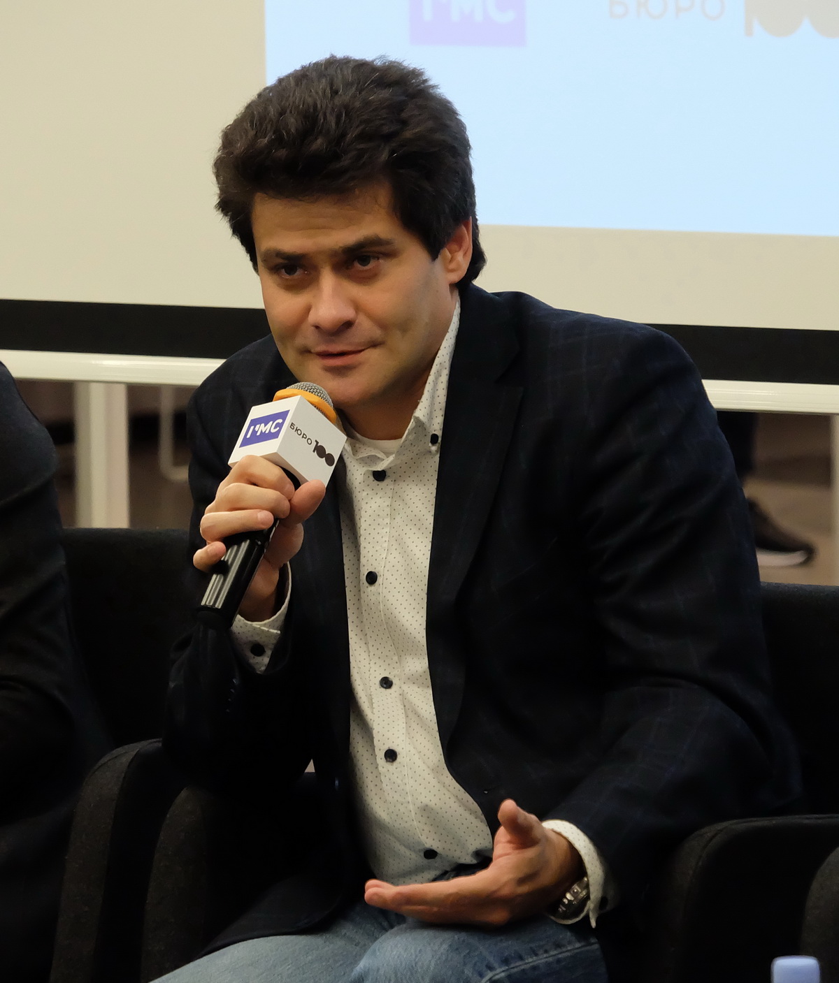 Как мэрия Екатеринбурга раздула штат pr-службы и испортила отношения с горожанами