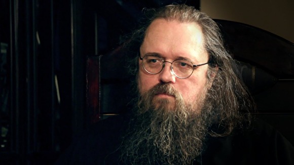 Патриарх Кирилл запретил в служении диакона Андрея Кураева из-за критики умершего от коронавируса протоиерея