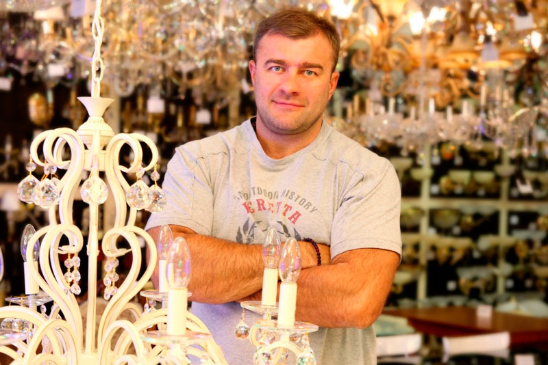 Неожиданный поворот семейной истории: "Сын, о котором никто не знал!"— Михаил Пореченков и его внебрачный ребенок | Известный актер Любимцев оказался внебрачным сыном Пореченкова