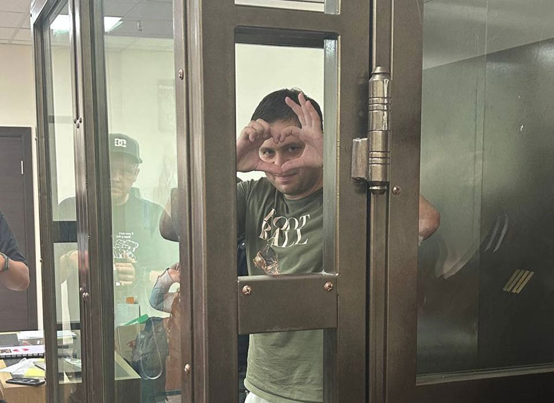 Главреда Baza Глеба Трифонова отправили под арест в СИЗО до 20 сентября | Главреда «Baza» Глеба Трифонова арестовали по делу взяток полицейским до 20 сентября 