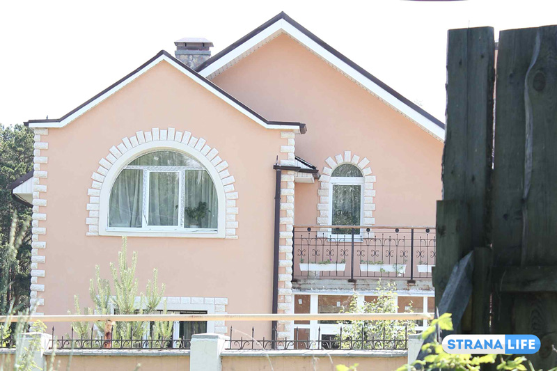 Жители коттеджей под Екатеринбургом живут на костях